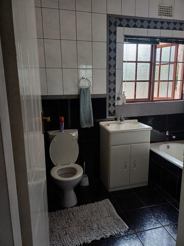 4 Bedroom Property for Sale in Farrarmere Gauteng