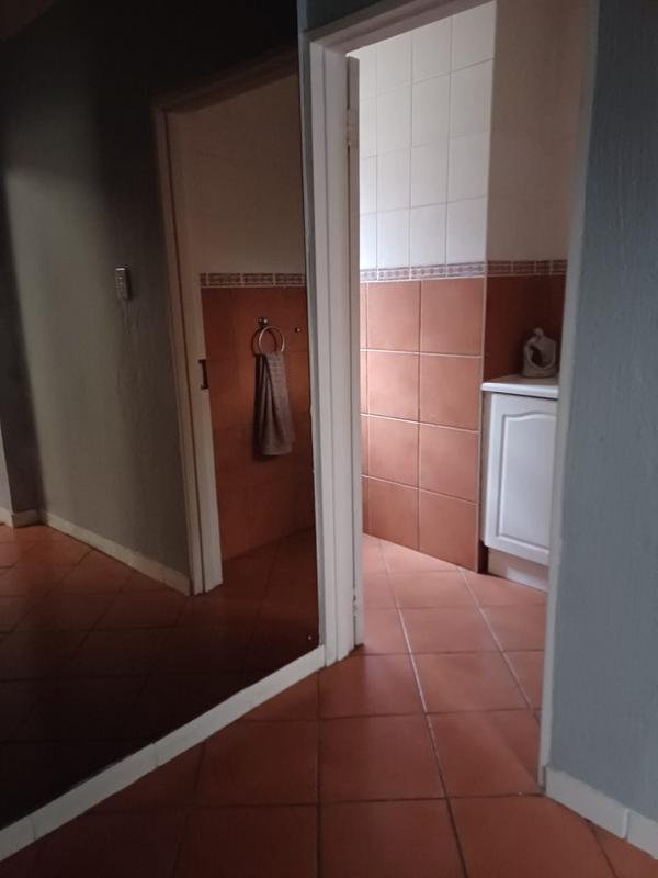 4 Bedroom Property for Sale in Farrarmere Gauteng