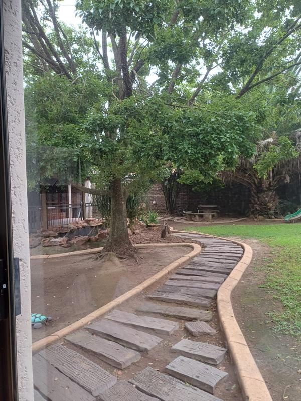 4 Bedroom Property for Sale in Farrarmere Gauteng