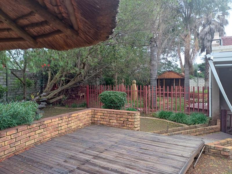 4 Bedroom Property for Sale in Farrarmere Gauteng