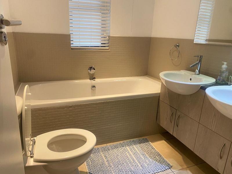 2 Bedroom Property for Sale in Sandton Central Gauteng