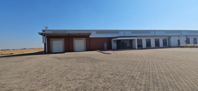 To Let commercial Property for Rent in Glen Marais Gauteng
