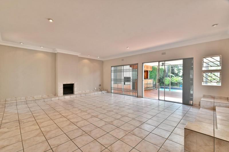 4 Bedroom Property for Sale in Hurlingham Manor Gauteng