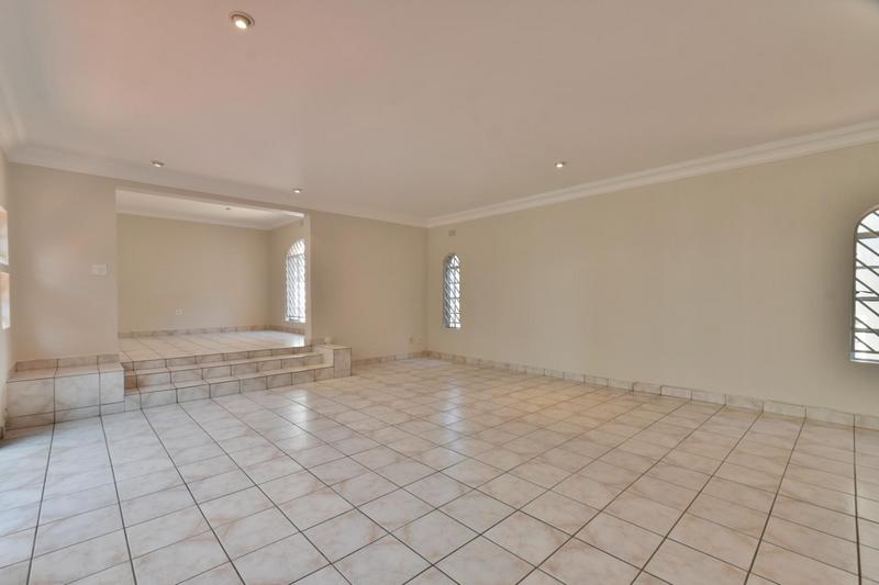 4 Bedroom Property for Sale in Hurlingham Manor Gauteng