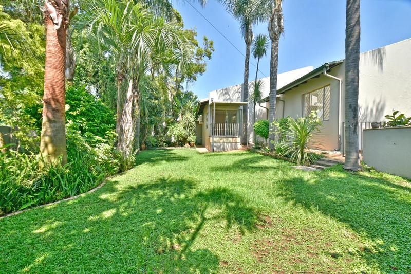 4 Bedroom Property for Sale in Hurlingham Manor Gauteng