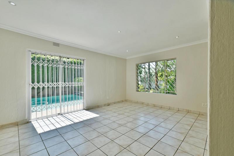 4 Bedroom Property for Sale in Hurlingham Manor Gauteng