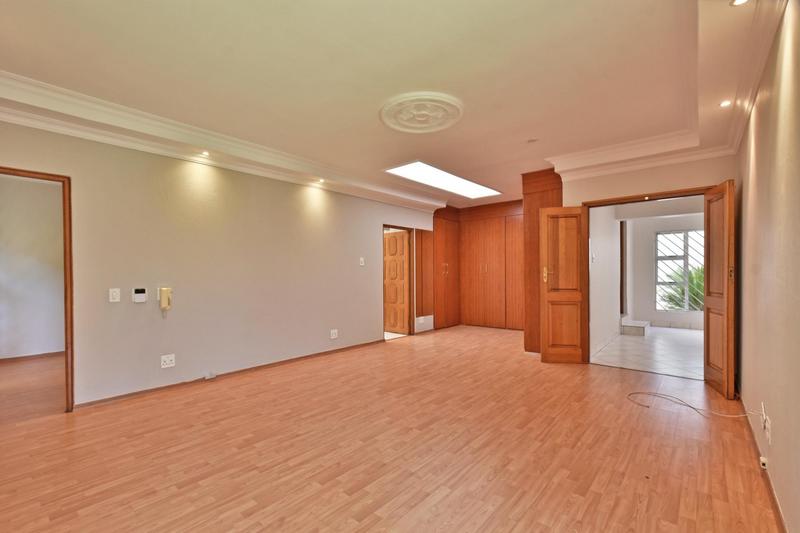 4 Bedroom Property for Sale in Hurlingham Manor Gauteng