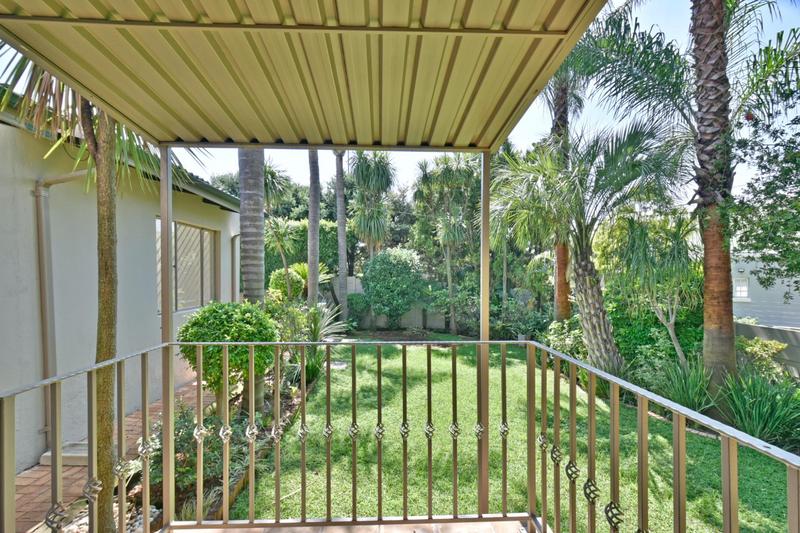 4 Bedroom Property for Sale in Hurlingham Manor Gauteng
