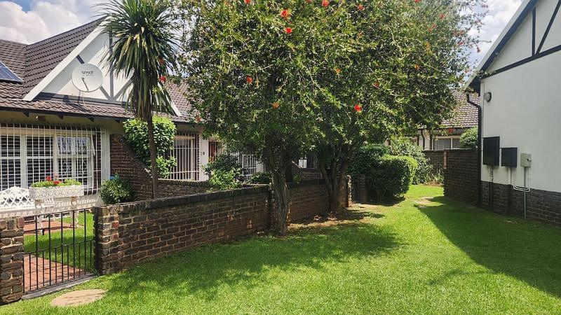 2 Bedroom Property for Sale in Albemarle Gauteng