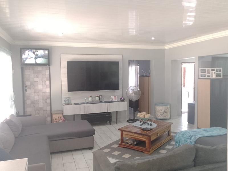 3 Bedroom Property for Sale in Petersfield Gauteng