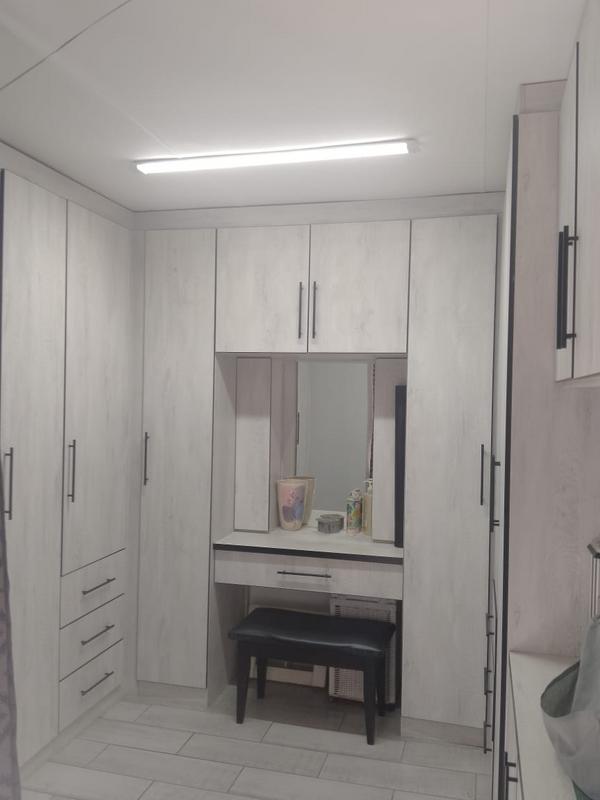 3 Bedroom Property for Sale in Petersfield Gauteng