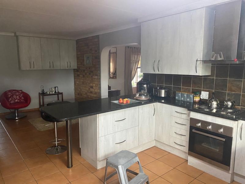 4 Bedroom Property for Sale in Doornpoort Gauteng
