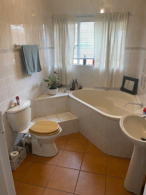 4 Bedroom Property for Sale in Doornpoort Gauteng