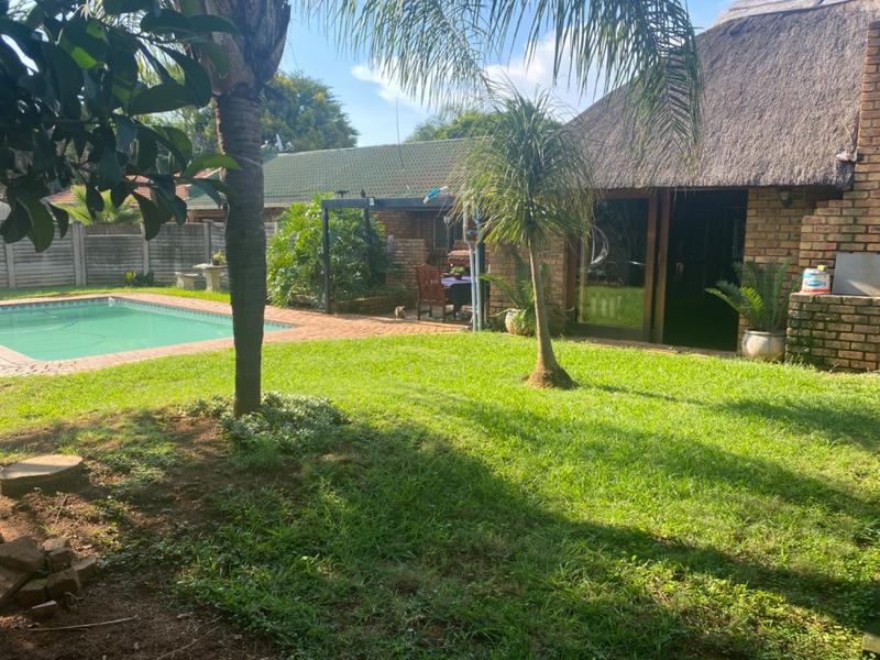 4 Bedroom Property for Sale in Doornpoort Gauteng