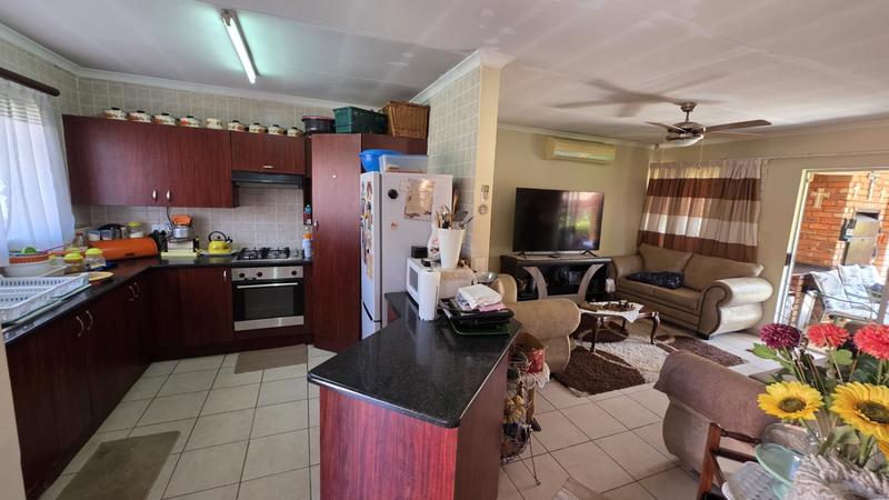 2 Bedroom Property for Sale in Montana Tuine Gauteng