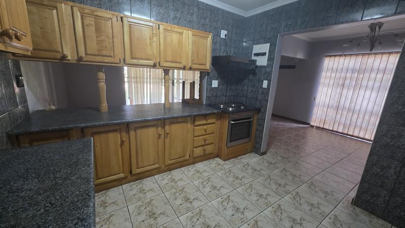 4 Bedroom Property for Sale in Sinoville Gauteng
