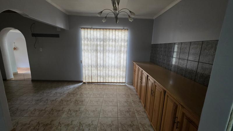 4 Bedroom Property for Sale in Sinoville Gauteng