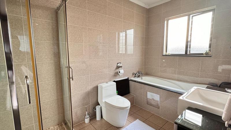 To Let 3 Bedroom Property for Rent in Craigavon Gauteng