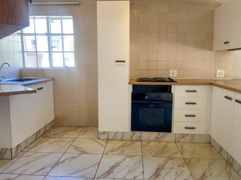 3 Bedroom Property for Sale in Helderkruin Gauteng