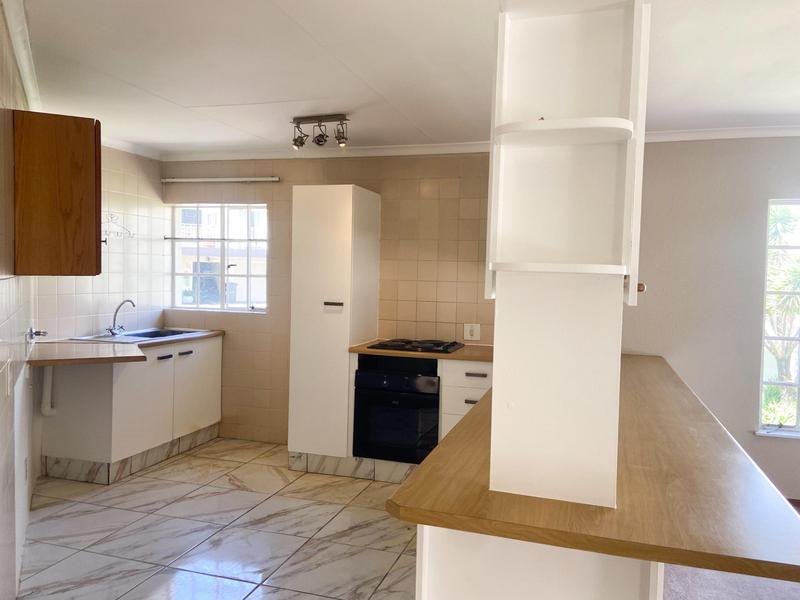3 Bedroom Property for Sale in Helderkruin Gauteng
