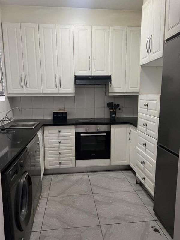 To Let 5 Bedroom Property for Rent in Sandown Gauteng