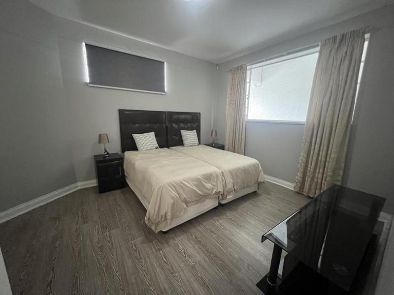 To Let 5 Bedroom Property for Rent in Sandown Gauteng