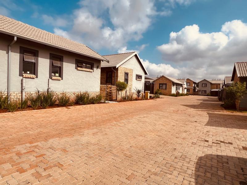 2 Bedroom Property for Sale in Clarina Gauteng