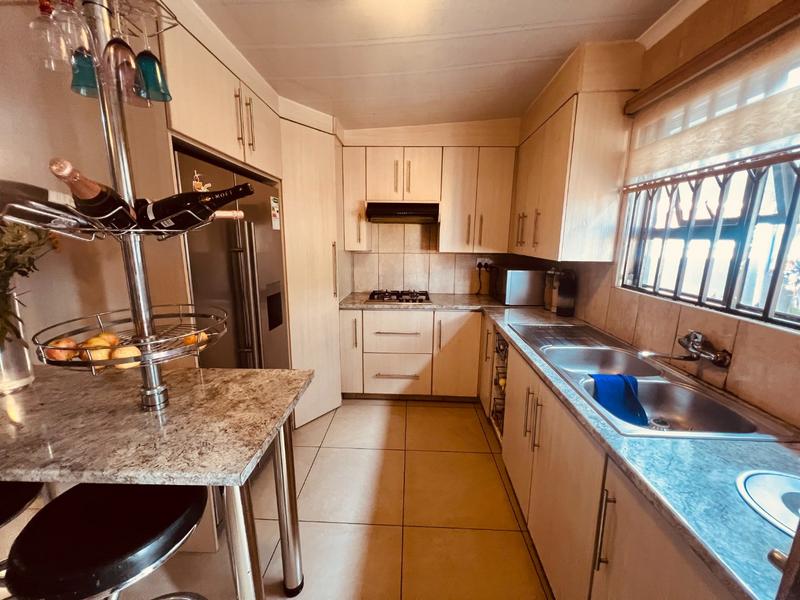 3 Bedroom Property for Sale in The Orchards Gauteng