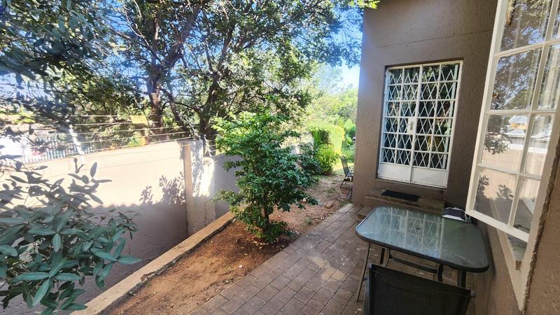 2 Bedroom Property for Sale in Bassonia Gauteng
