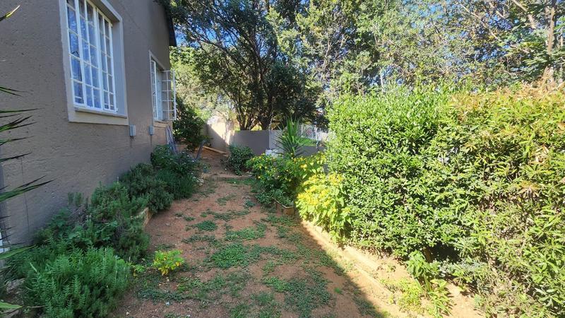 2 Bedroom Property for Sale in Bassonia Gauteng
