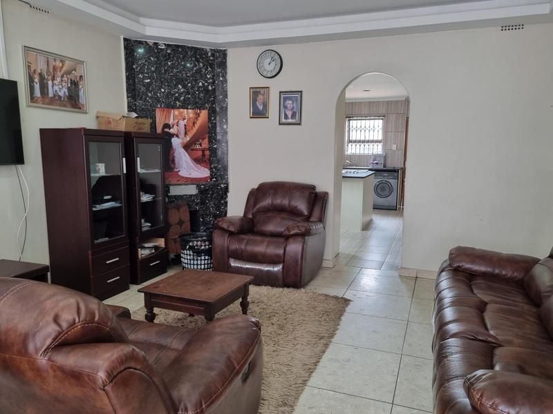 5 Bedroom Property for Sale in South Hills Gauteng
