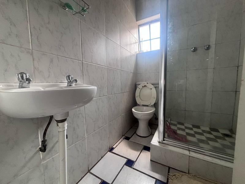 5 Bedroom Property for Sale in Brixton Gauteng