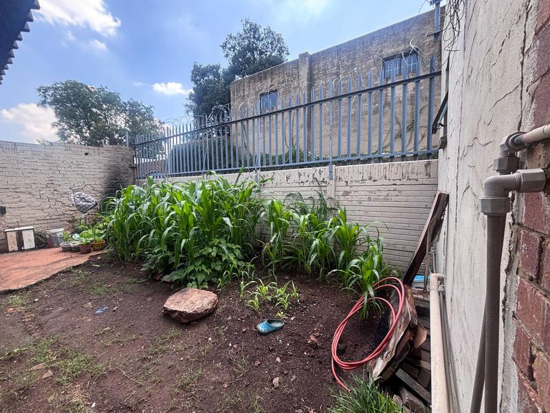 5 Bedroom Property for Sale in Brixton Gauteng