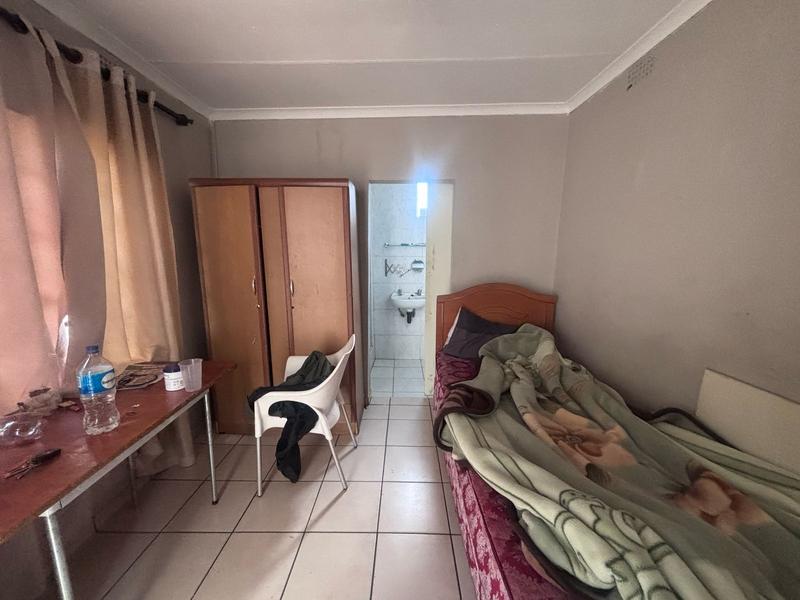 5 Bedroom Property for Sale in Brixton Gauteng