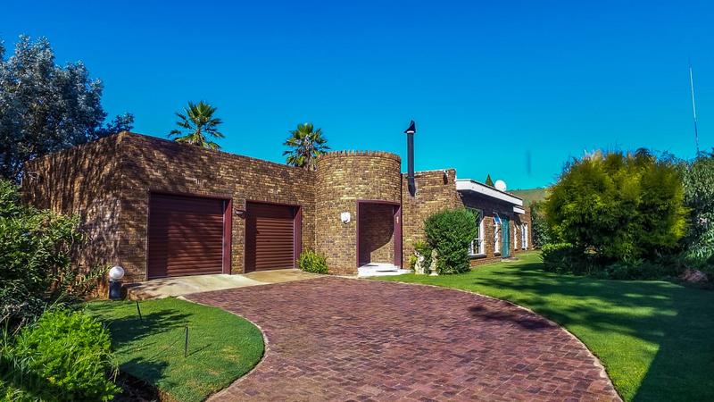4 Bedroom Property for Sale in Meyerton Central Gauteng