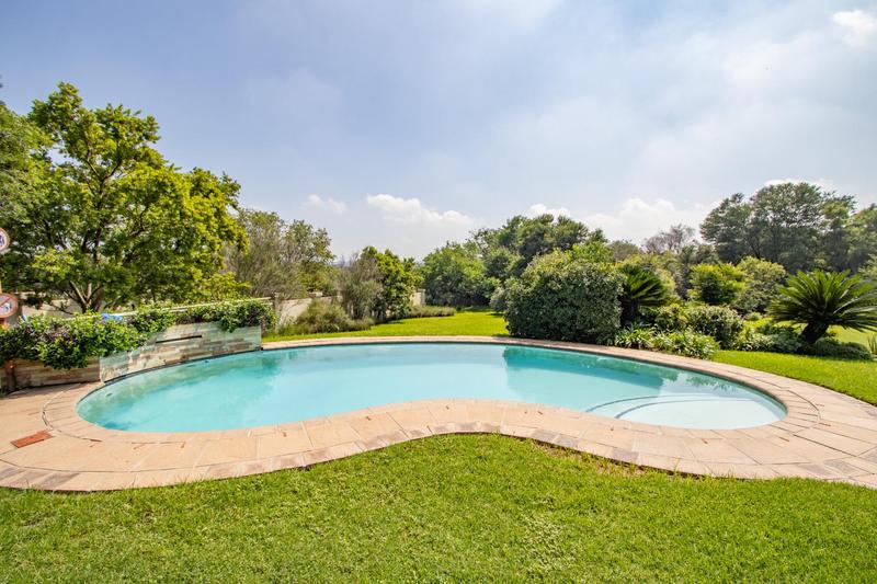 5 Bedroom Property for Sale in Blue Hills Country Estate Gauteng