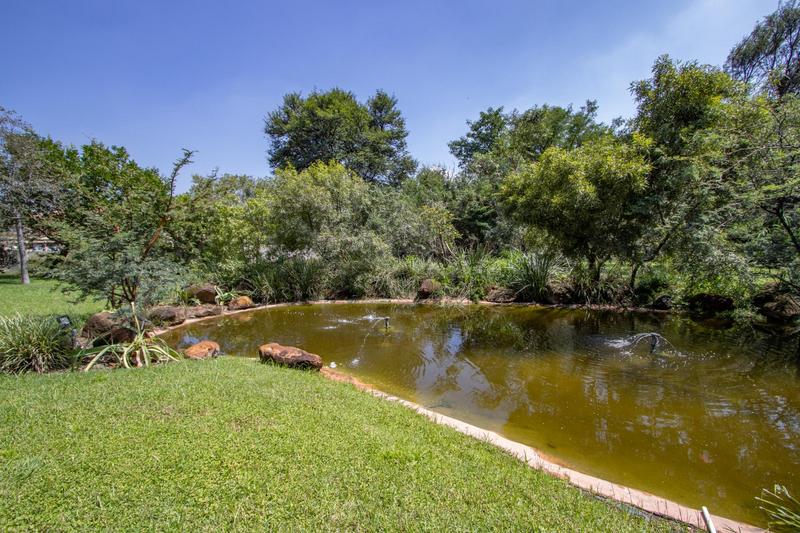 5 Bedroom Property for Sale in Blue Hills Country Estate Gauteng