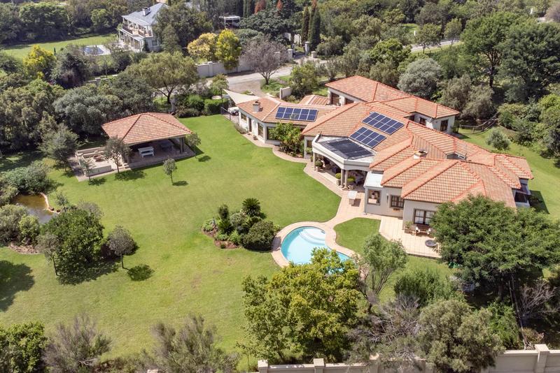 5 Bedroom Property for Sale in Blue Hills Country Estate Gauteng