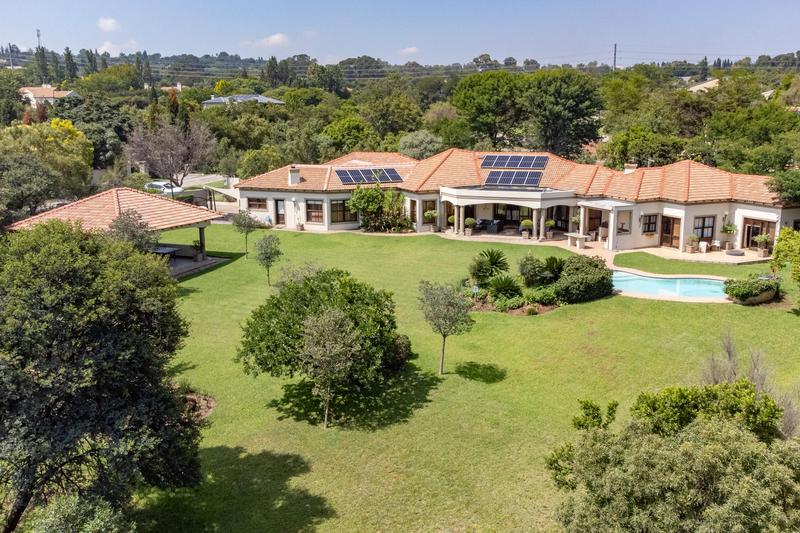 5 Bedroom Property for Sale in Blue Hills Country Estate Gauteng