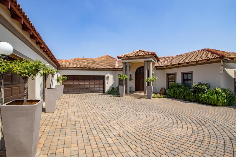 5 Bedroom Property for Sale in Blue Hills Country Estate Gauteng
