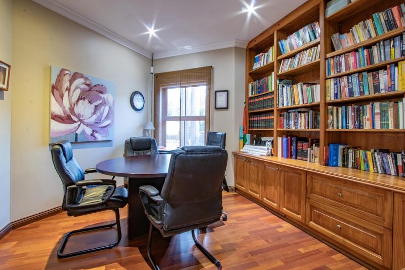5 Bedroom Property for Sale in Blue Hills Country Estate Gauteng