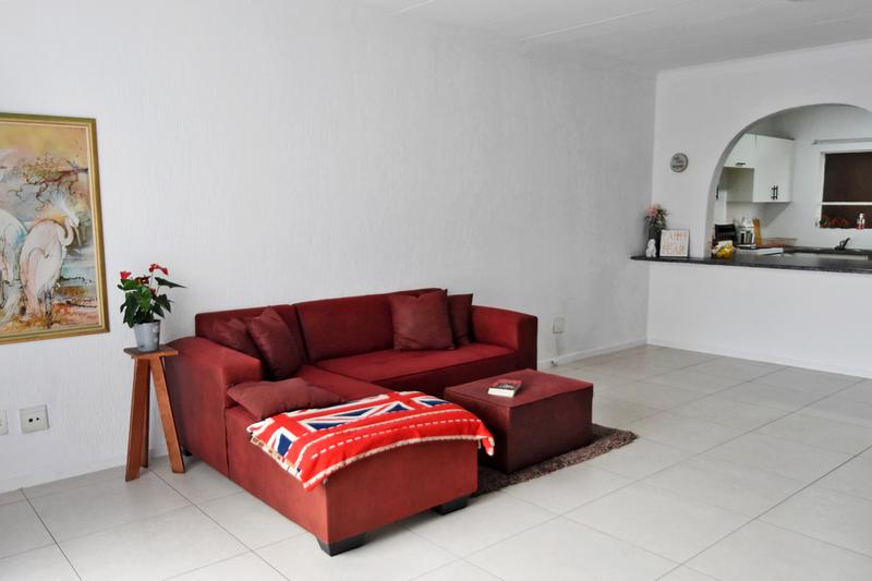 1 Bedroom Property for Sale in Atholl Gardens Gauteng