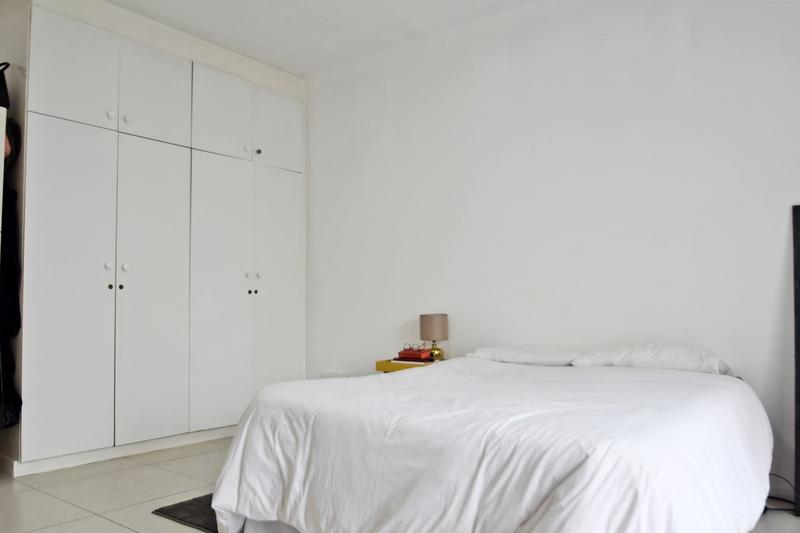 1 Bedroom Property for Sale in Atholl Gardens Gauteng