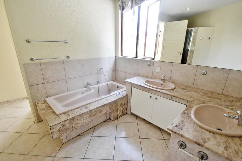 3 Bedroom Property for Sale in Sandown Gauteng
