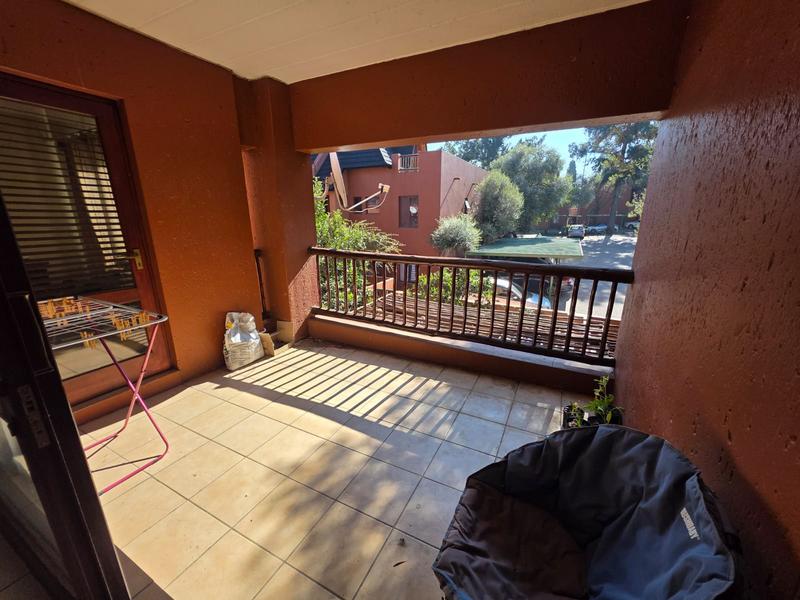 2 Bedroom Property for Sale in Sunninghill Gauteng