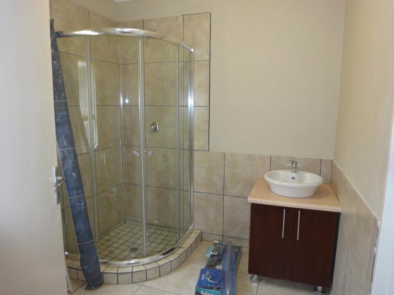 To Let 1 Bedroom Property for Rent in Linden Gauteng