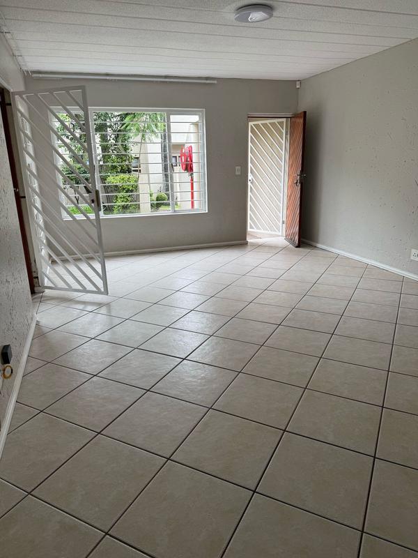 To Let 2 Bedroom Property for Rent in Sandown Gauteng