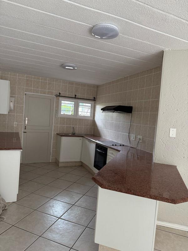To Let 2 Bedroom Property for Rent in Sandown Gauteng