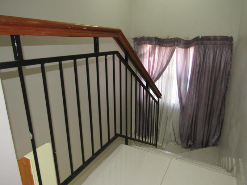3 Bedroom Property for Sale in La Montagne Gauteng