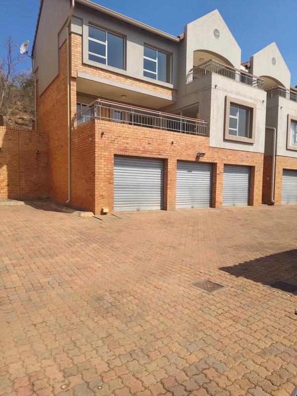 3 Bedroom Property for Sale in Die Wilgers Gauteng